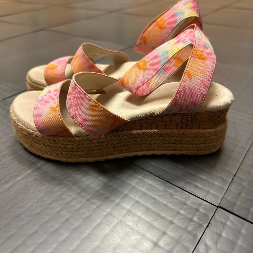 CUPCAKE COUTURE PINK AND ORANGE WEDGE SANDALS SHOES SIZE 2M